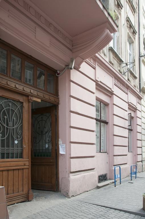 Shelter Apartment Liov Exterior foto